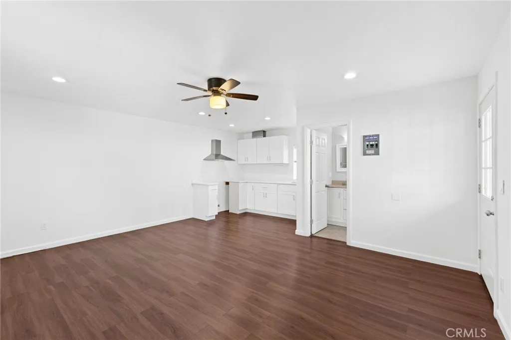 Additional image 27 of 1410 S Olive St, Santa Ana, CA 92707