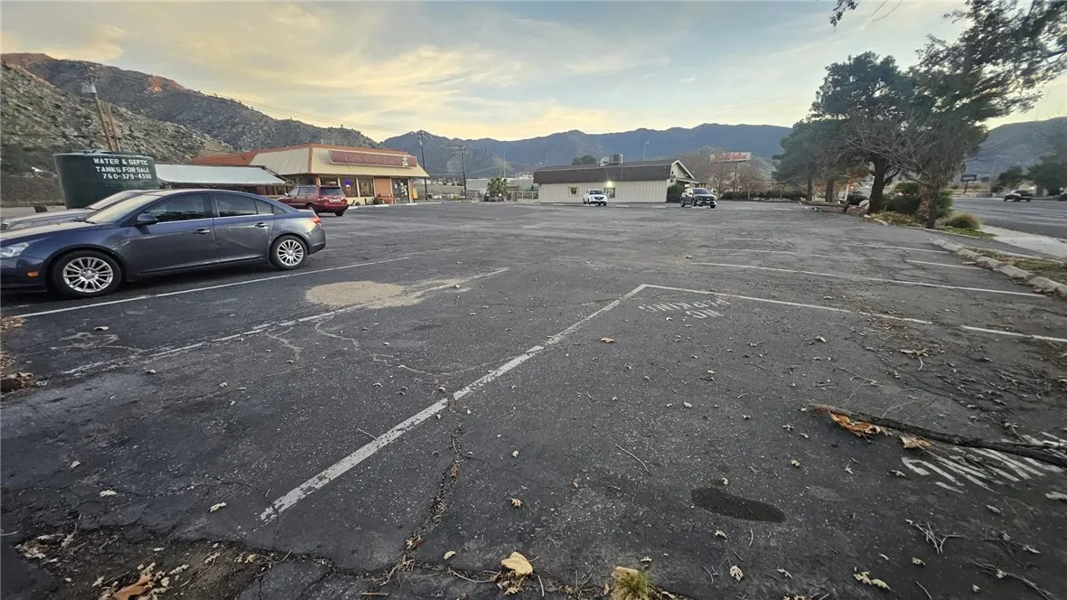 Additional image 43 of 6106 Lake Isabella Boulevard, Lake Isabella, CA 93240