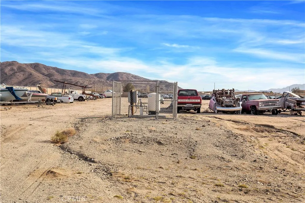 Additional image 26 of 75851 Baseline Rd, 29 Palms, CA 92277