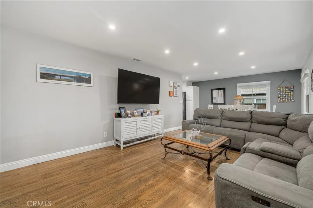 Additional image 3 of 762 N Redding Way, Upland, CA 91786