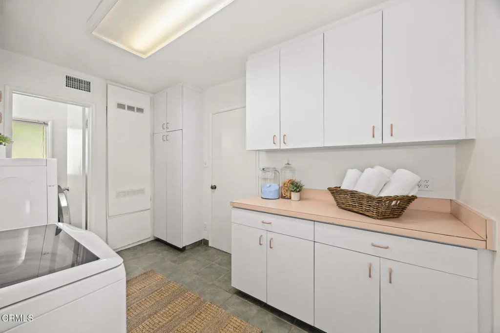 Additional image 96 of 1948 Ravista Lane, La Canada Flintridge, CA 91011