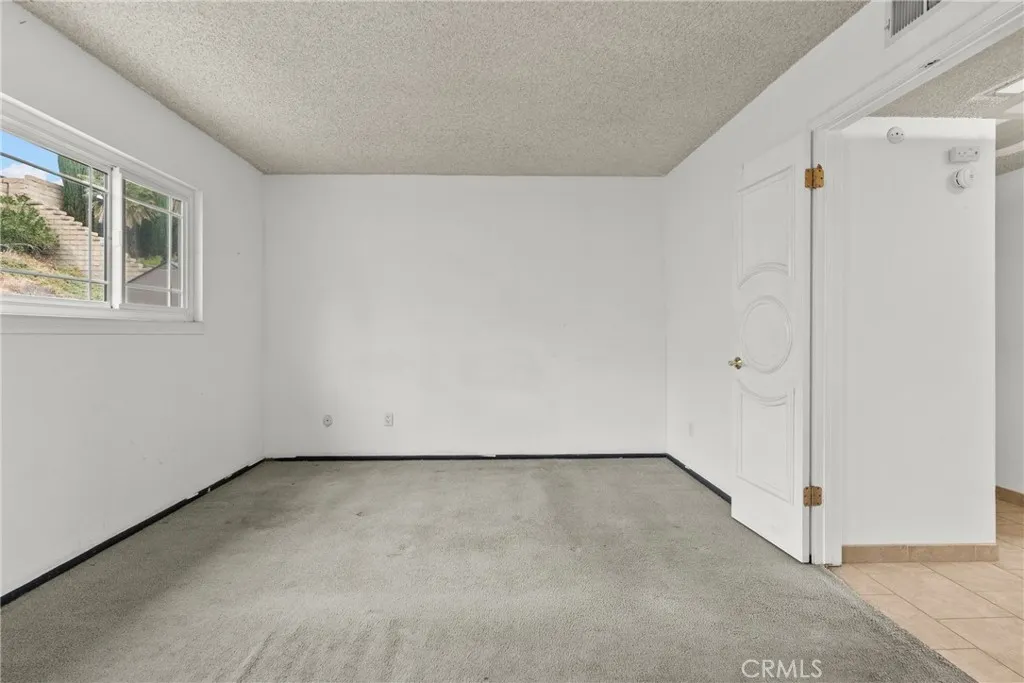 Additional image 27 of 29147 Lotusgarden Dr, Canyon Country, CA 91387