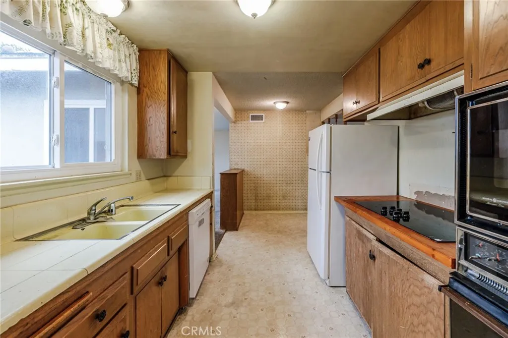 Additional image 10 of 24234 President Avenue, Harbor City, CA 90710