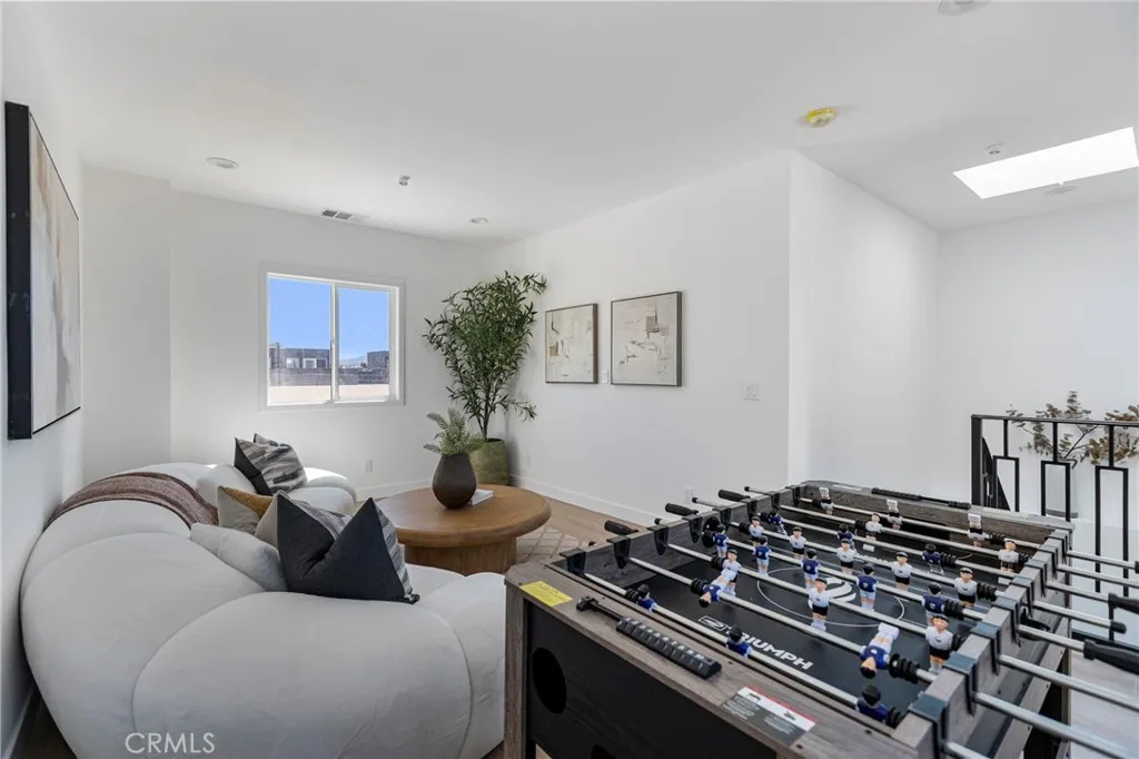 Additional image 70 of 1010 W 223rd Street Unit 3, Torrance, CA 90502