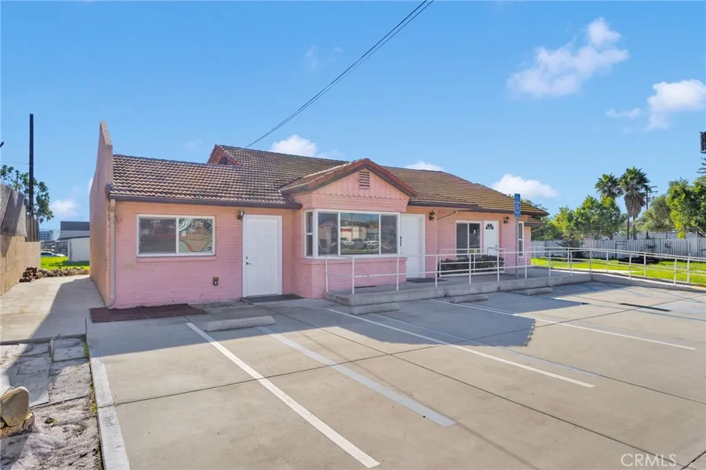 Additional image 4 of 943 W Holt Boulevard, Ontario, CA 91762