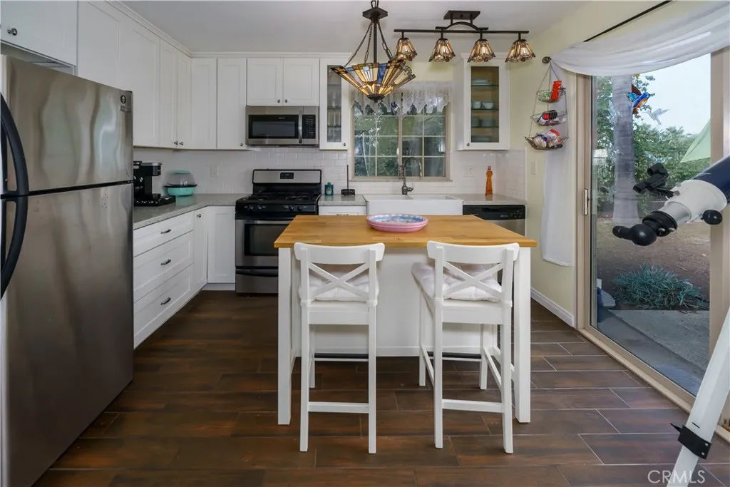 Additional image 8 of 215 Elderberry St, La Verne, CA 91750