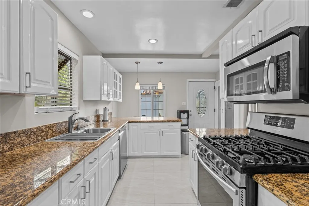 Additional image 6 of 7406 Collett, Van Nuys, CA 91406