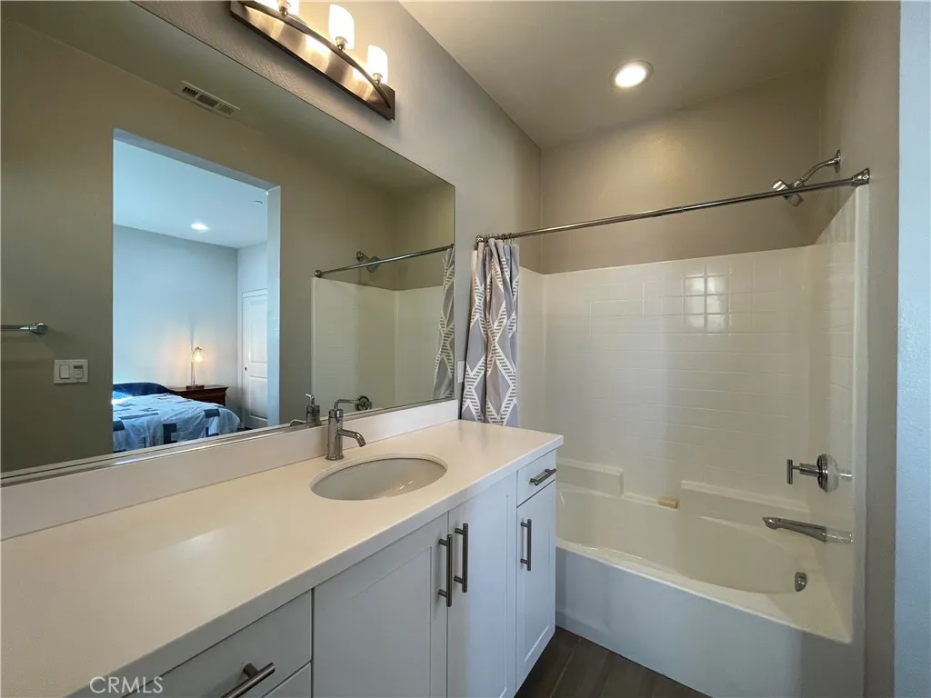 Additional image 32 of 5550 Strand Unit 101, Hawthorne, CA 90250