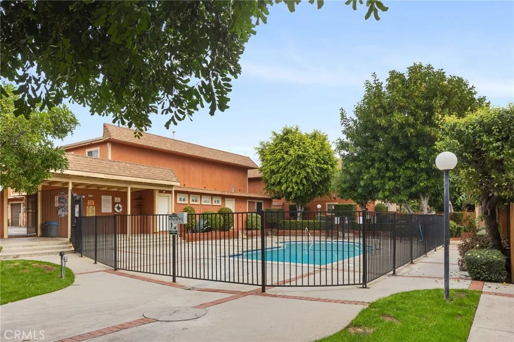 Additional image 26 of 14265 Terra Bella Street Unit 40, Panorama City, CA 91402