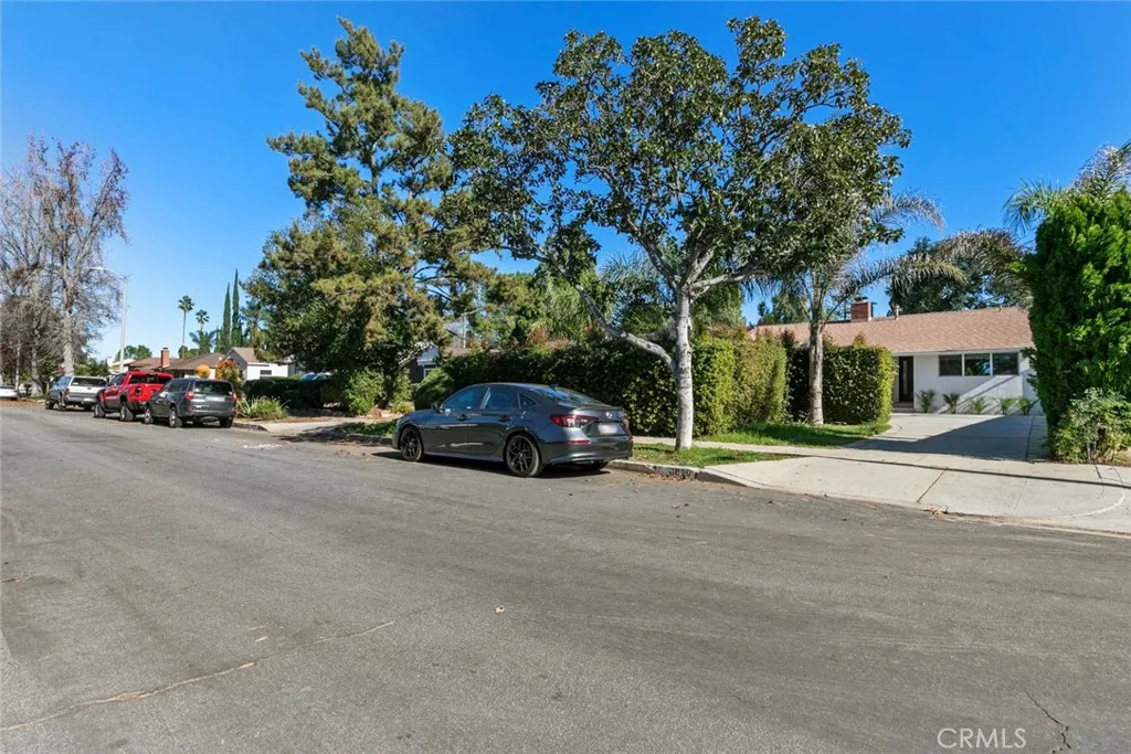 Additional image 74 of 6820 Encino Avenue, Van Nuys, CA 91406