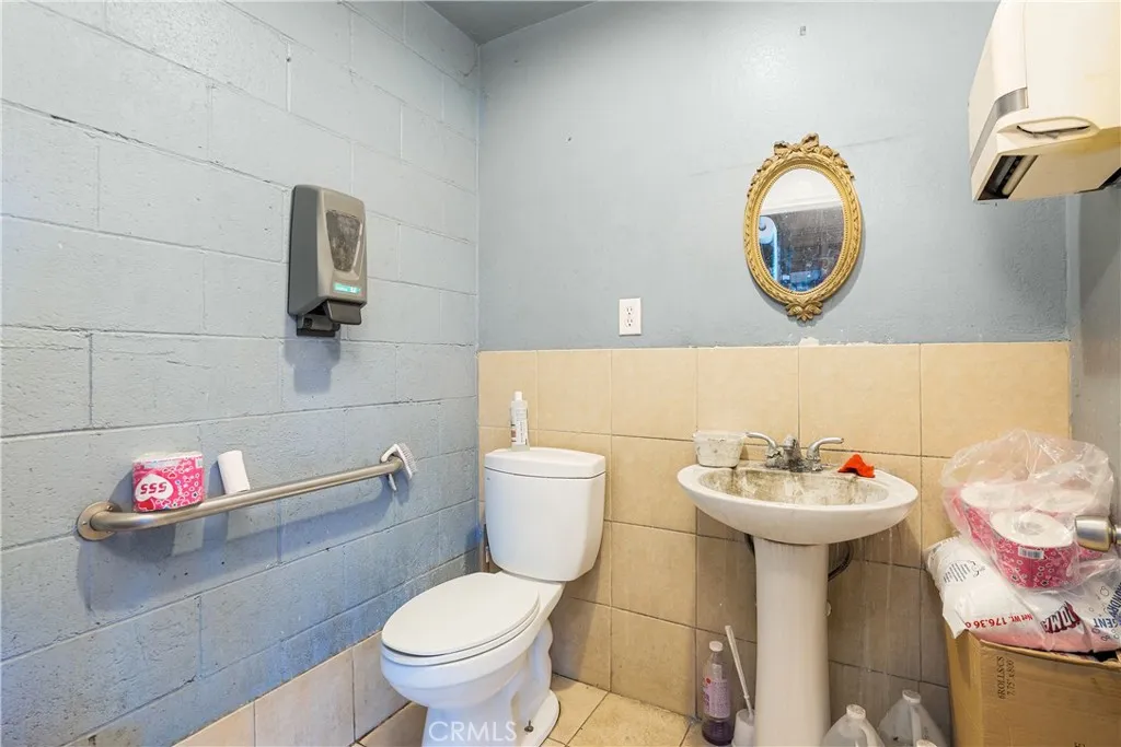 Additional image 7 of 13264 Meyer Rd, Whittier, CA 90605