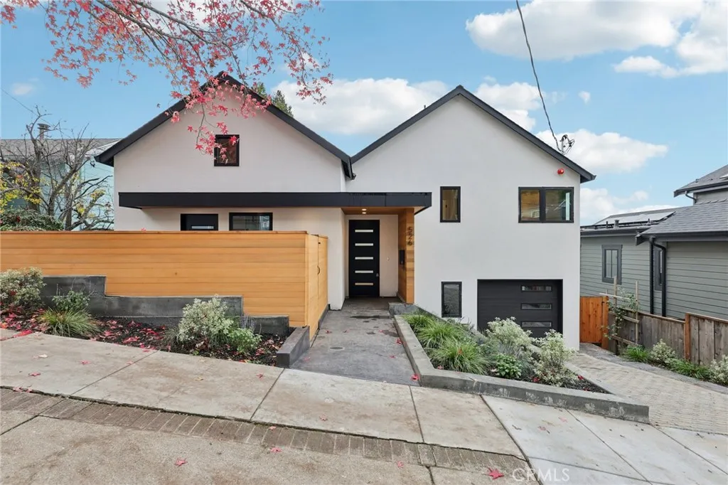 Additional image 2 of 526 Klamath Street, Brisbane, CA 94005