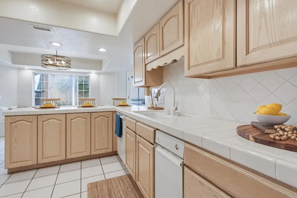 Additional image 81 of 2399 Ivy Road, Oceanside, CA 92054