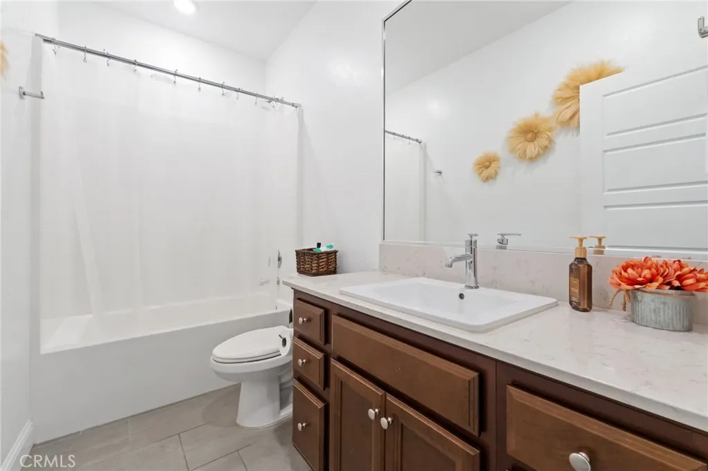 Additional image 35 of 3731 N Summers Court, Visalia, CA 93291