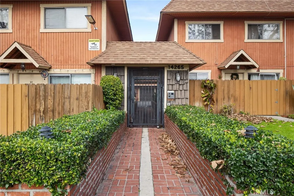 Additional image 4 of 14265 Terra Bella Street Unit 40, Panorama City, CA 91402