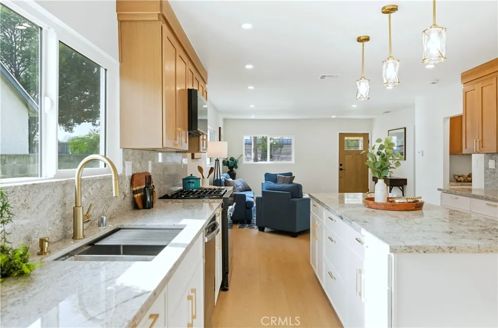 Additional image 53 of 5104 8th Avenue, Los Angeles, CA 90043