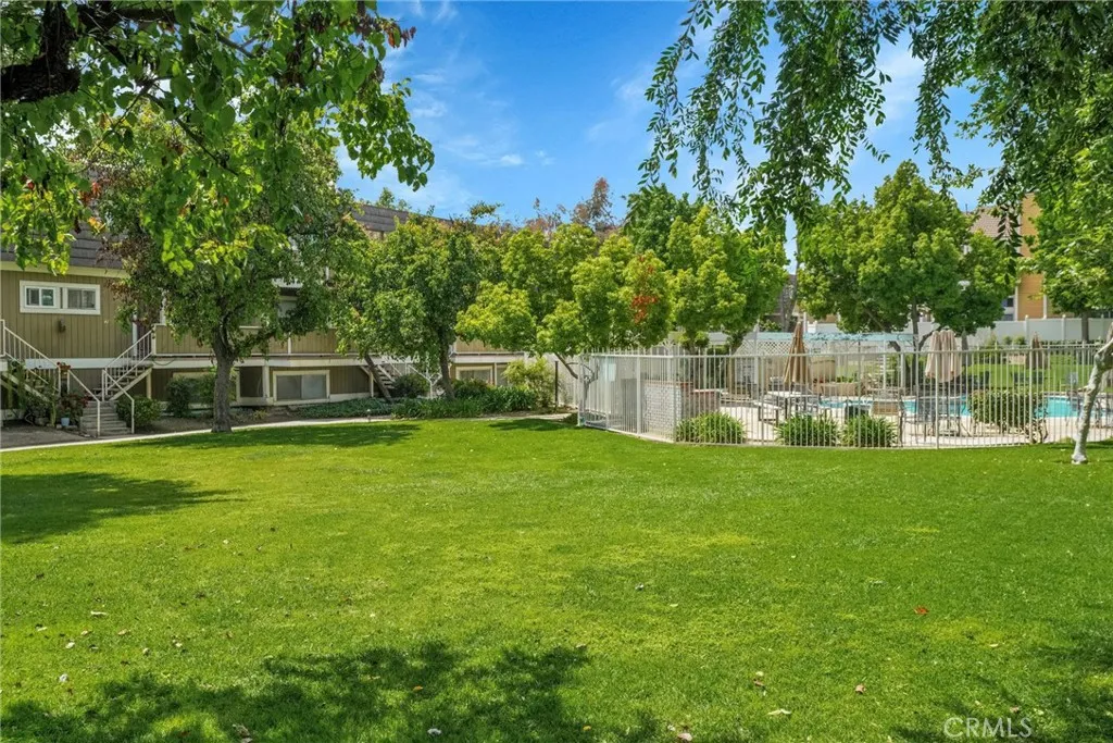 Property image for 1933 Glenoaks Boulevard Unit 127, San Fernando, CA 91340