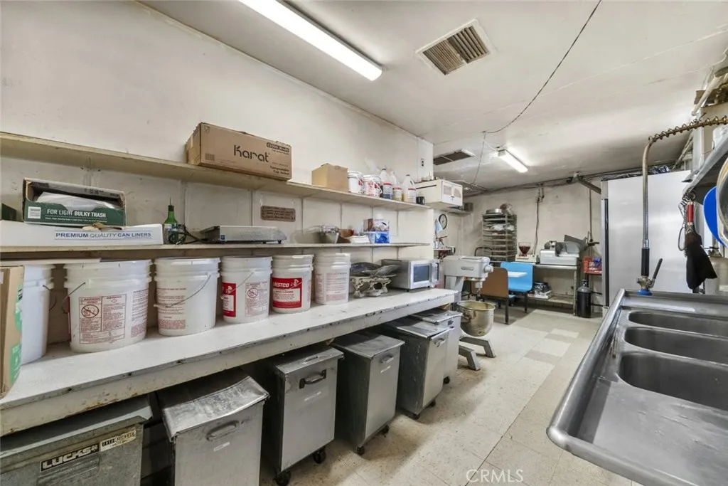 Additional image 13 of 600 E Holt Avenue, Pomona, CA 91767