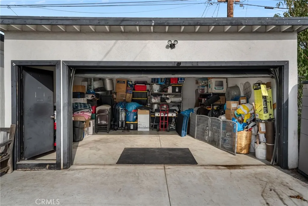 Additional image 37 of 827 E 97th St, Los Angeles, CA 90002