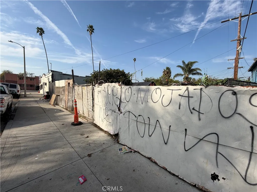 Additional image 12 of 8230 S Main St, Los Angeles, CA 90003