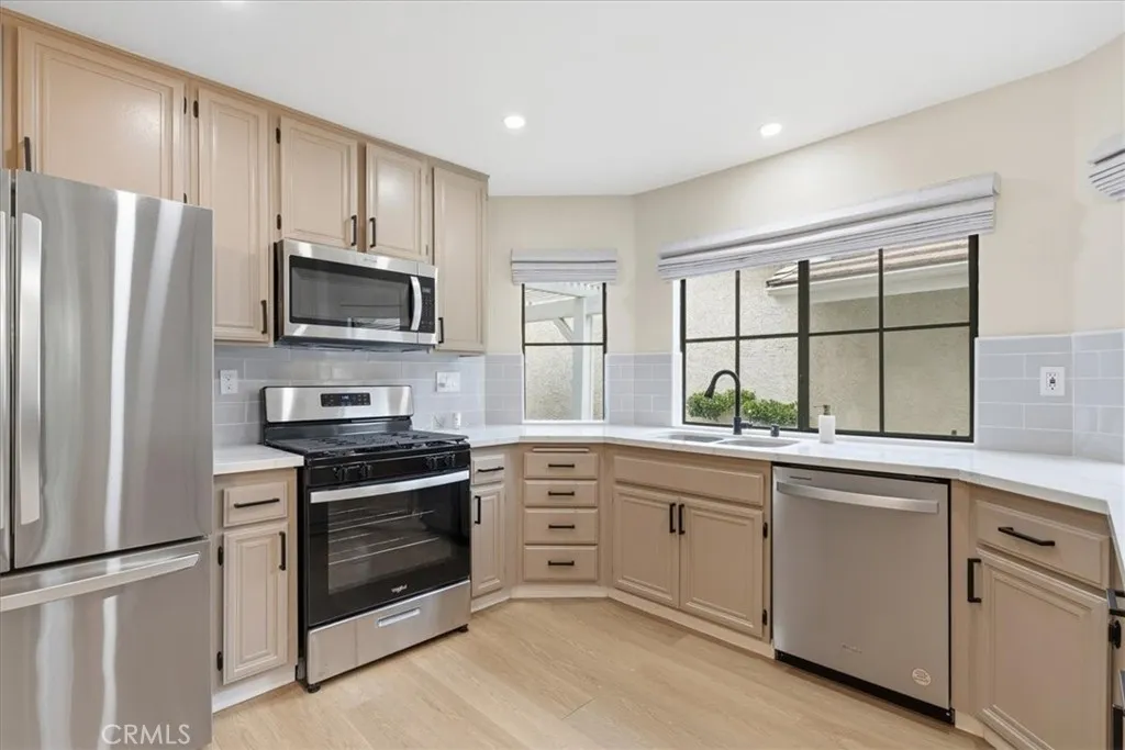 Additional image 28 of 23815 Via Turina, Valencia, CA 91355