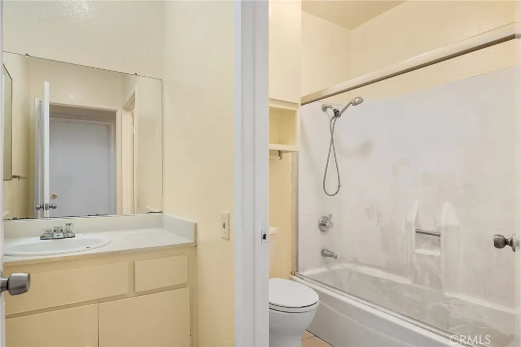 Additional image 25 of 14265 Terra Bella Street Unit 40, Panorama City, CA 91402