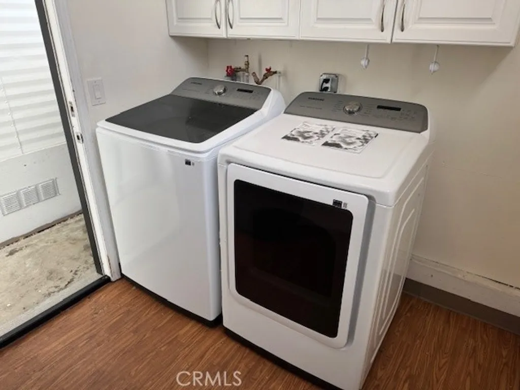 Additional image 24 of 94 Yorktown, Newport Beach, CA 92660