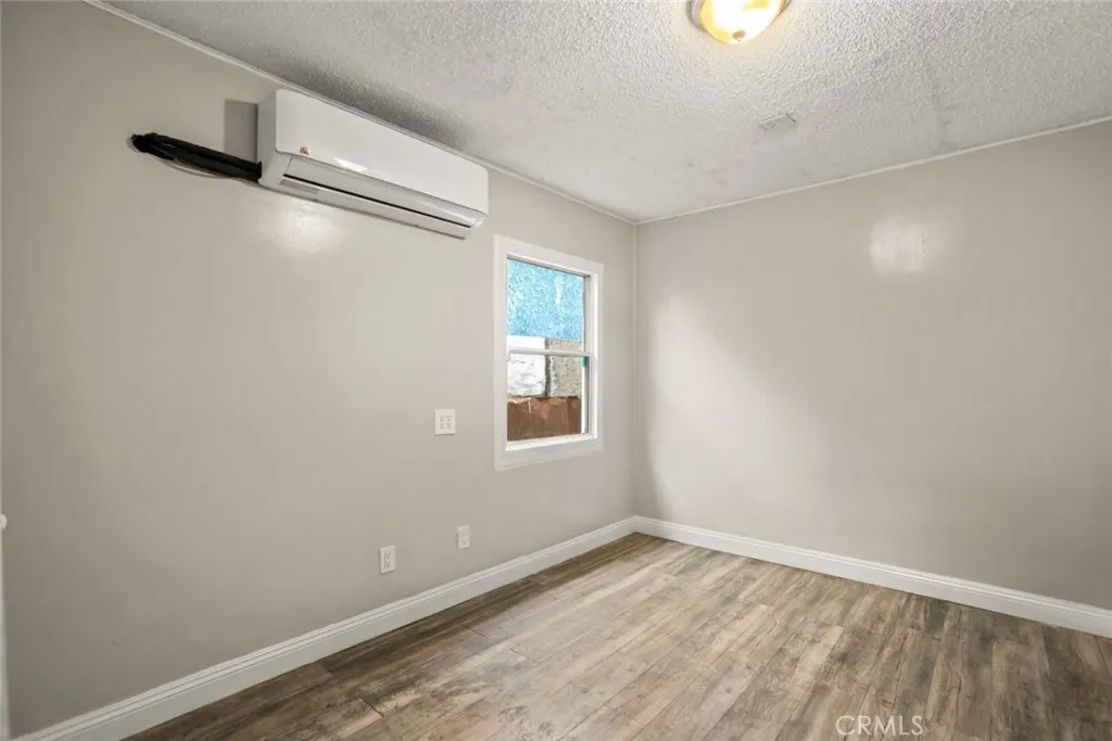 Additional image 12 of 13202 S Penrose Ave, Compton, CA 90222