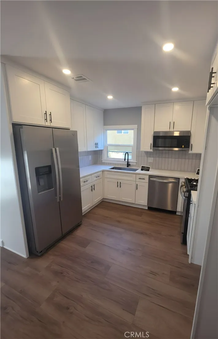 Additional image 19 of 401 E 61st St, Los Angeles, CA 90003