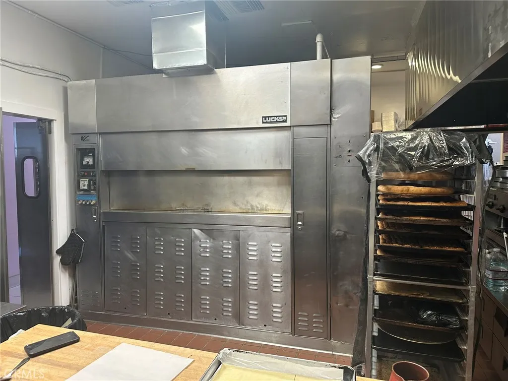 Additional image 44 of 7780 Foothill Boulevard, Tujunga, CA 91042