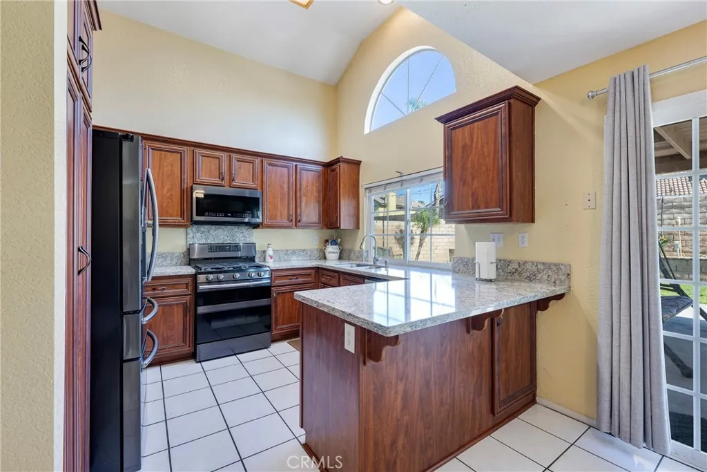 Additional image 6 of 379 Roosevelt Circle, Corona, CA 92879