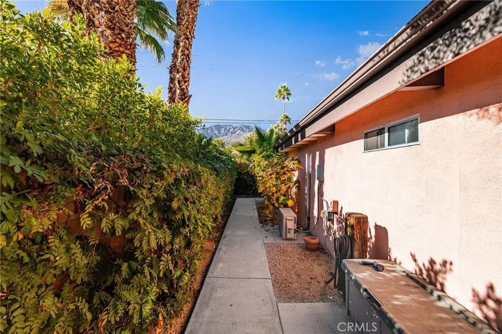 Additional image 95 of 683 S Bedford Dr, Palm Springs, CA 92264