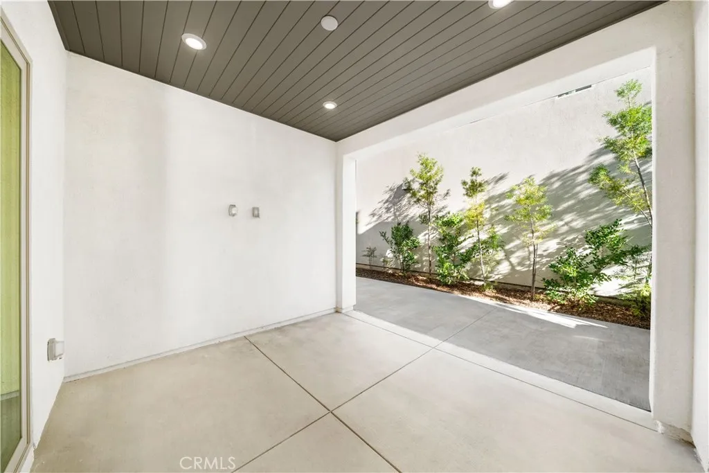 Additional image 19 of 151 Scale, Irvine, CA 92618
