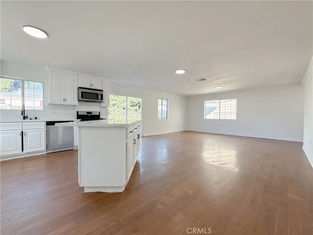 Additional image 11 of 2223 E Oris Street, Compton, CA 90222
