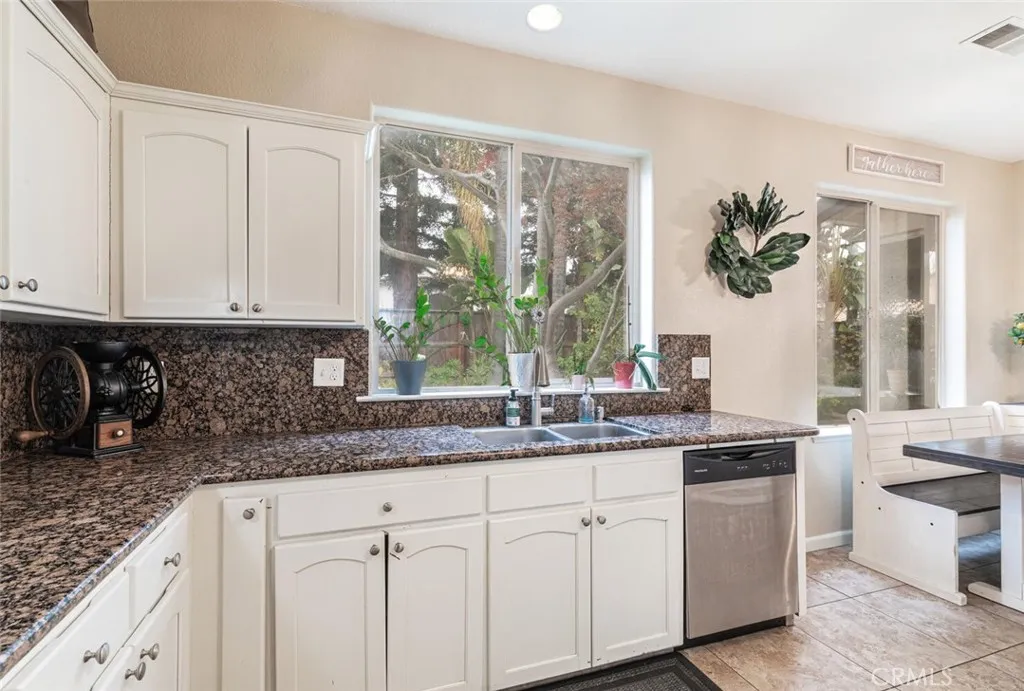 Additional image 71 of 2170 W Beechwood Avenue, Fresno, CA 93711