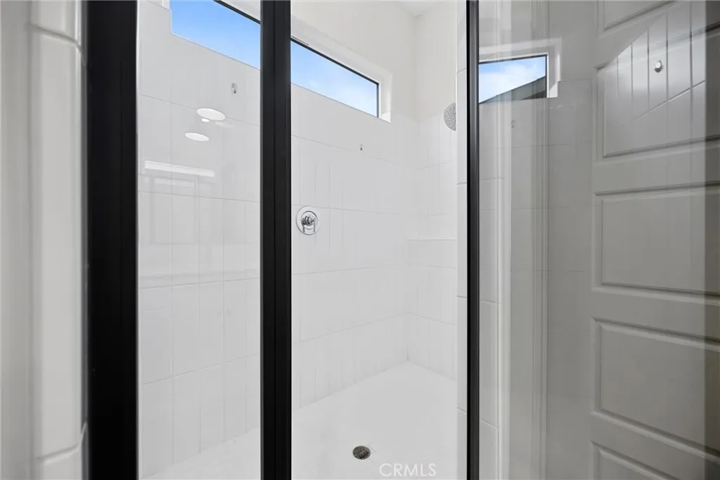 Additional image 30 of 5913 Hawthorn Tree Ln, Bakersfield, CA 93313