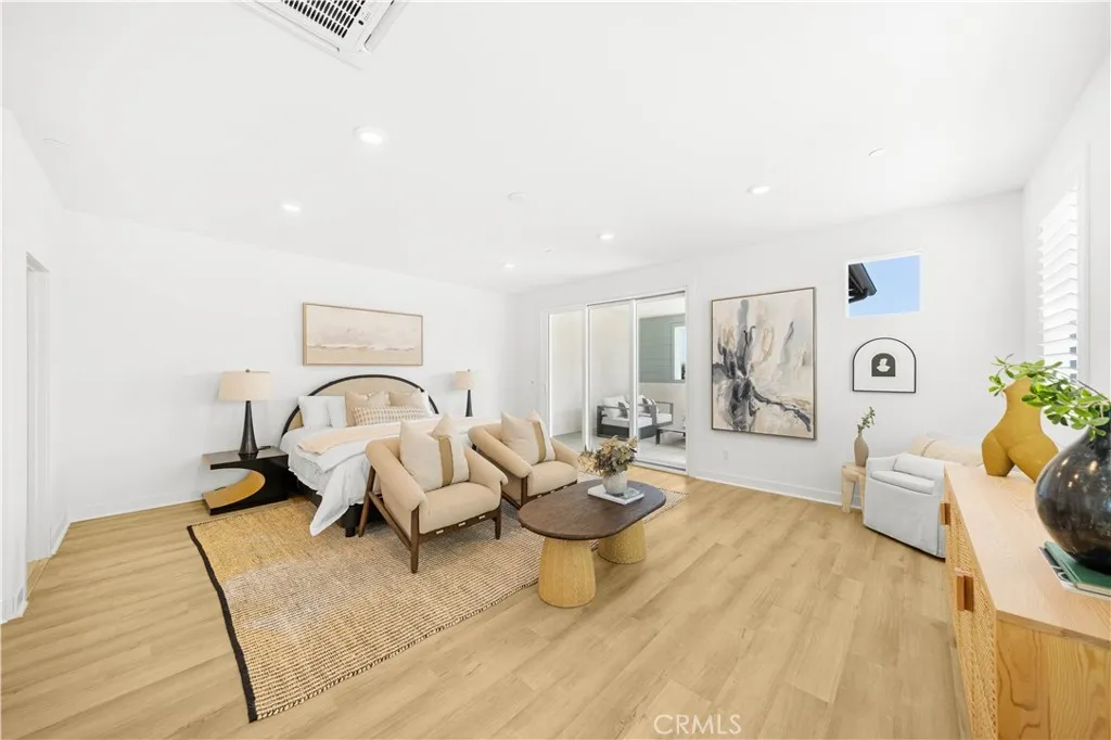 Additional image 27 of 102 culture, Irvine, CA 92618