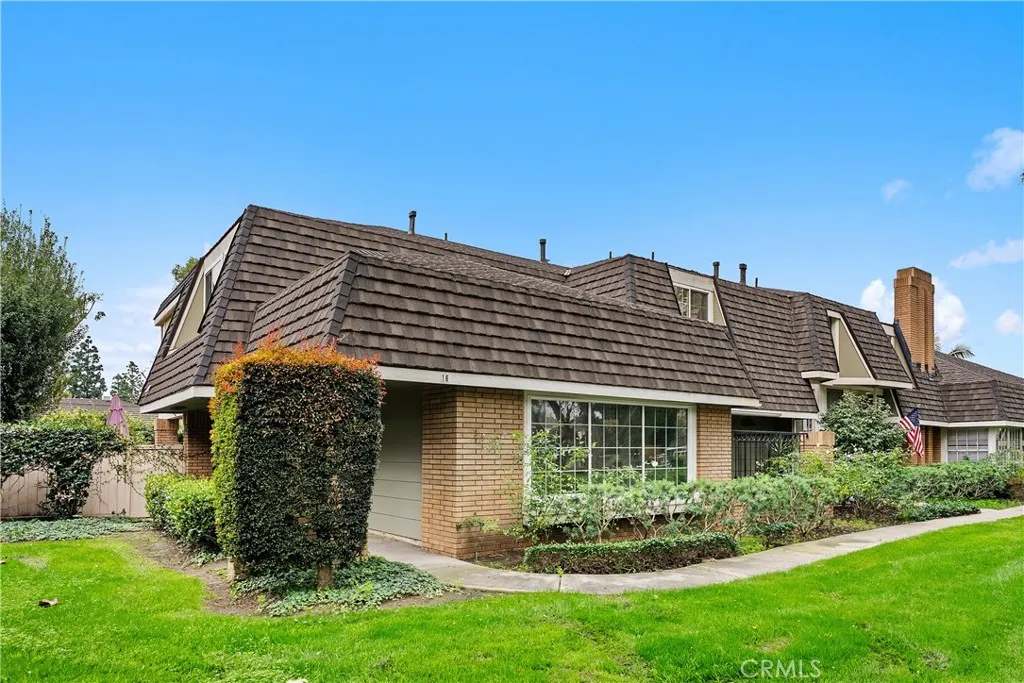 Additional image 81 of 16 E Yale Loop #28, Irvine, CA 92604