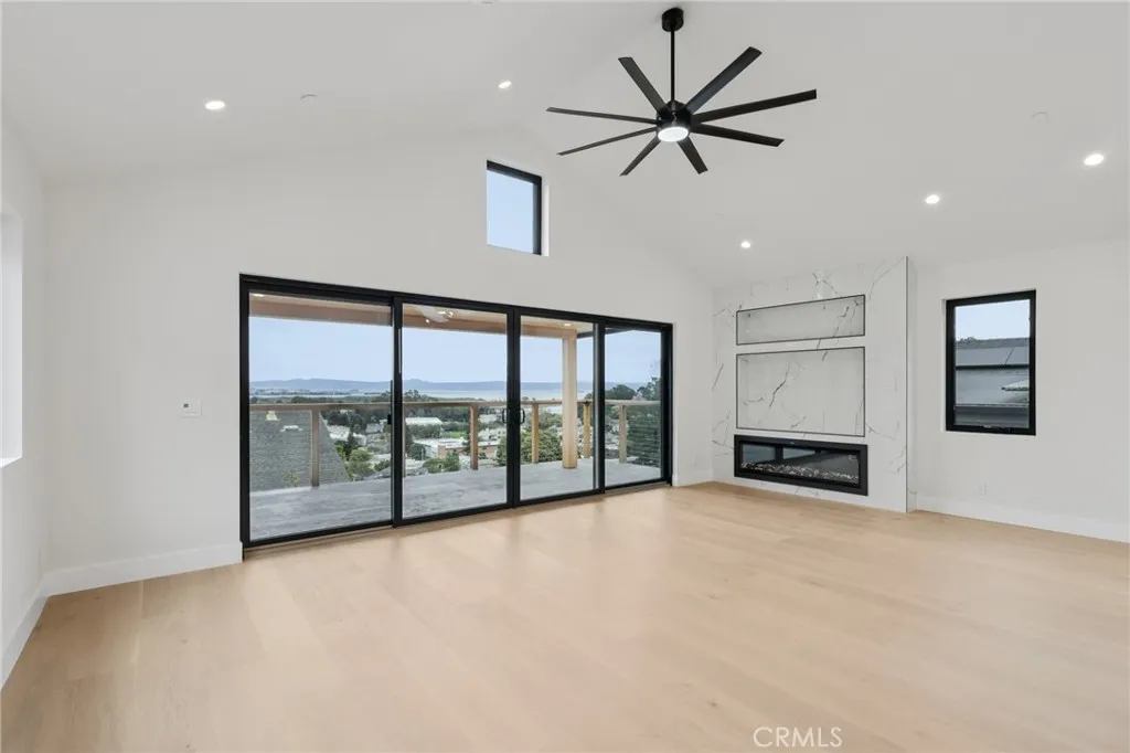 Additional image 85 of 526 Klamath Street, Brisbane, CA 94005