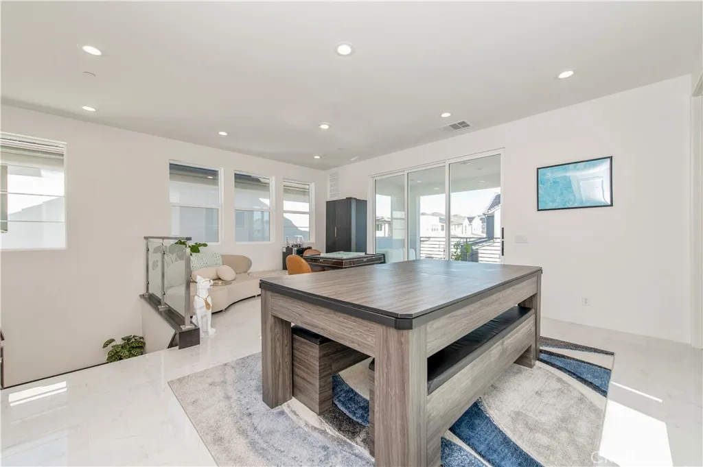 Additional image 31 of 131 Reyes Alley, Lake Forest, CA 92630