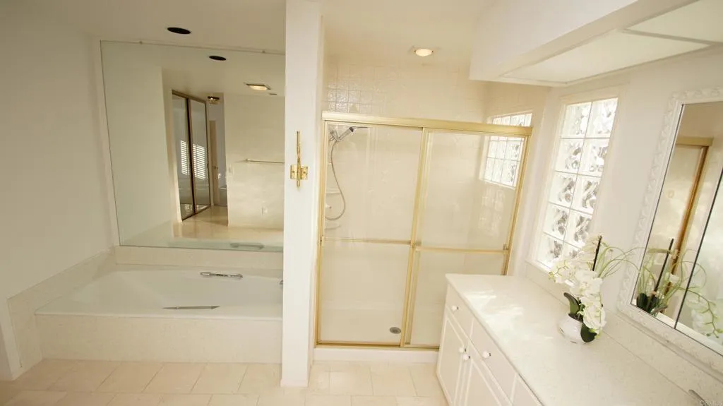 Additional image 94 of 4955 Corlita Court, San Diego, CA 92122