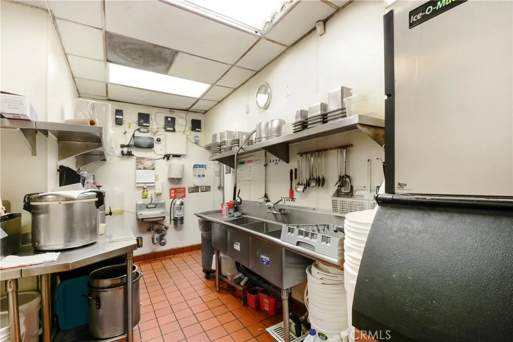 Additional image 40 of 142 N Mountain Avenue, Ontario, CA 91762