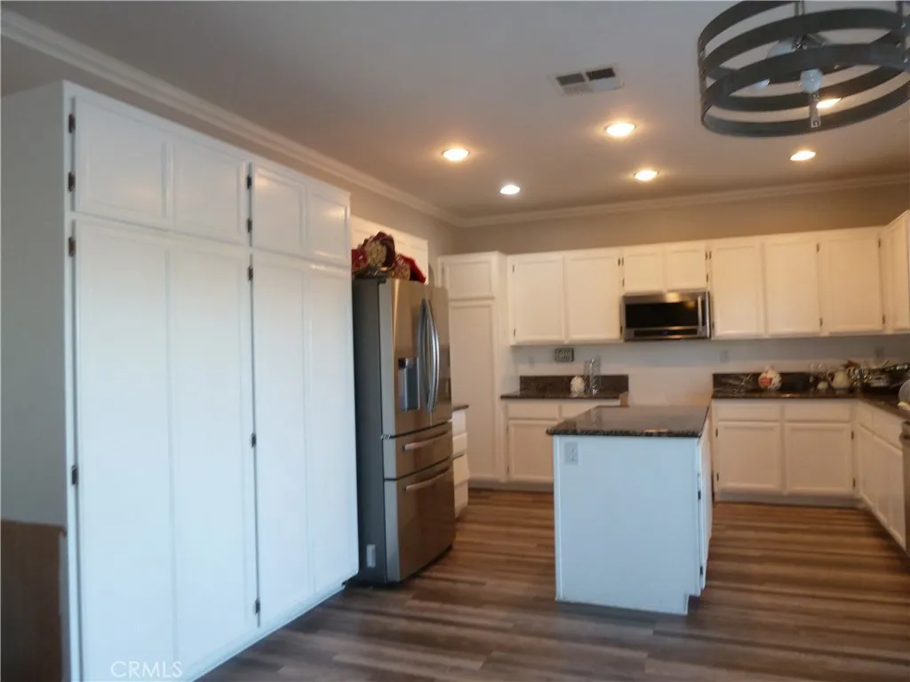 Additional image 3 of 2063 Willowbrook Lane, Perris, CA 92571