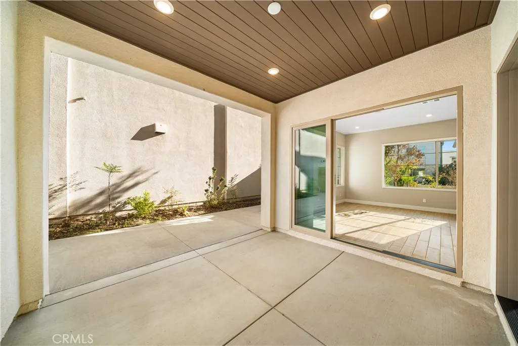 Additional image 31 of 157 Scale, Irvine, CA 92618