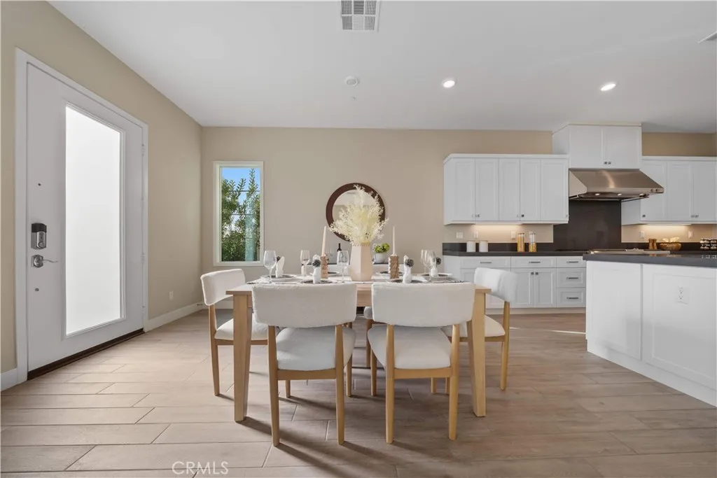 Additional image 19 of 157 Scale, Irvine, CA 92618