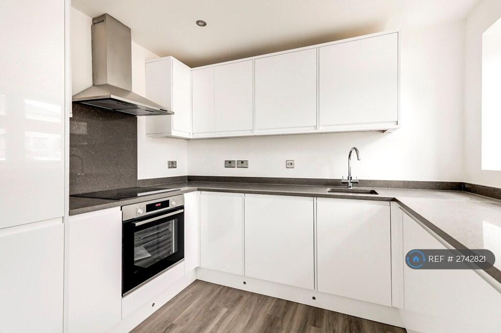 房产图片 8 - Hatfield Roe Green Close, AL10