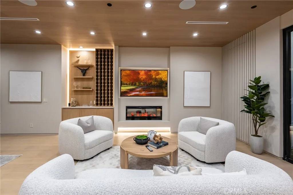 Additional image 11 of 5205 Etiwanda, Tarzana, CA 91356