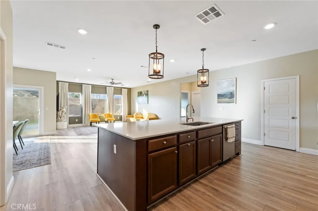 Additional image 41 of 3731 N Summers Court, Visalia, CA 93291