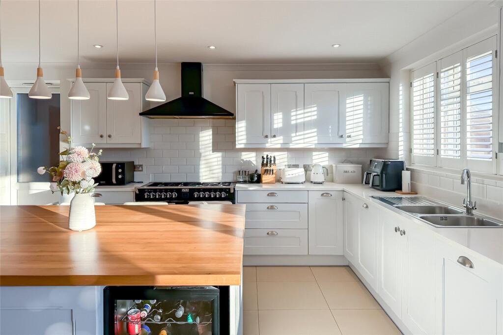 Additional image 29 of St. Albans Road West, Ellenbrook, Hatfield, Herts, AL10