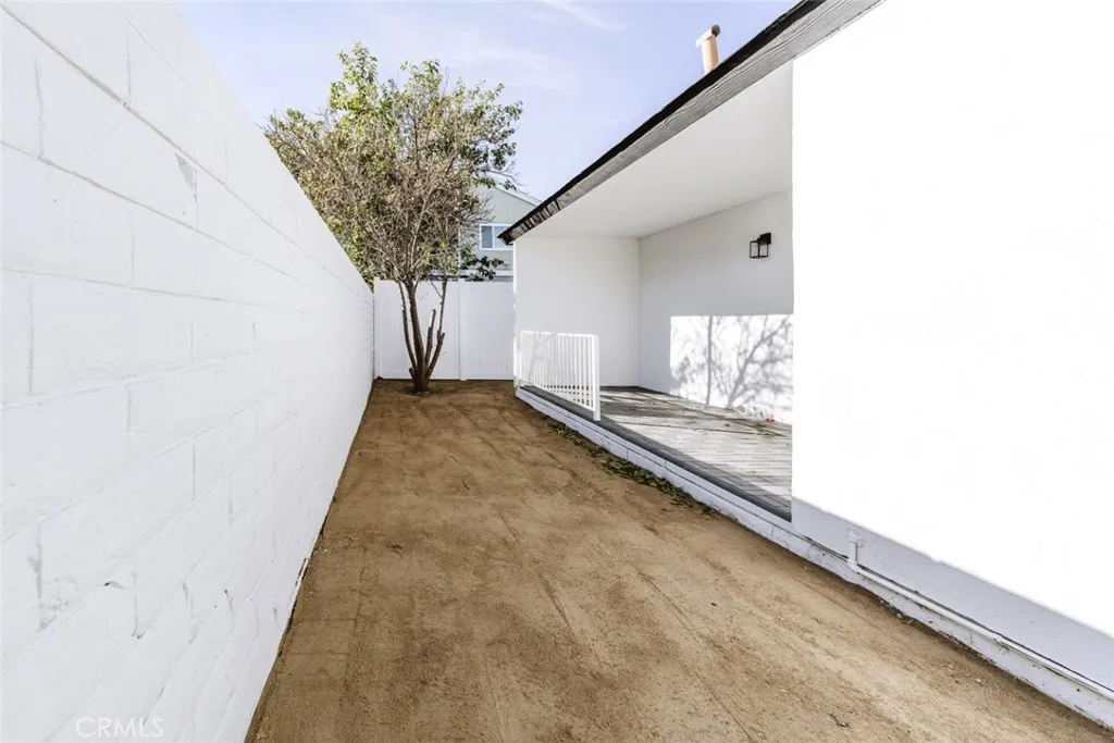 Additional image 95 of 19314 Valerio, Reseda, CA 91335